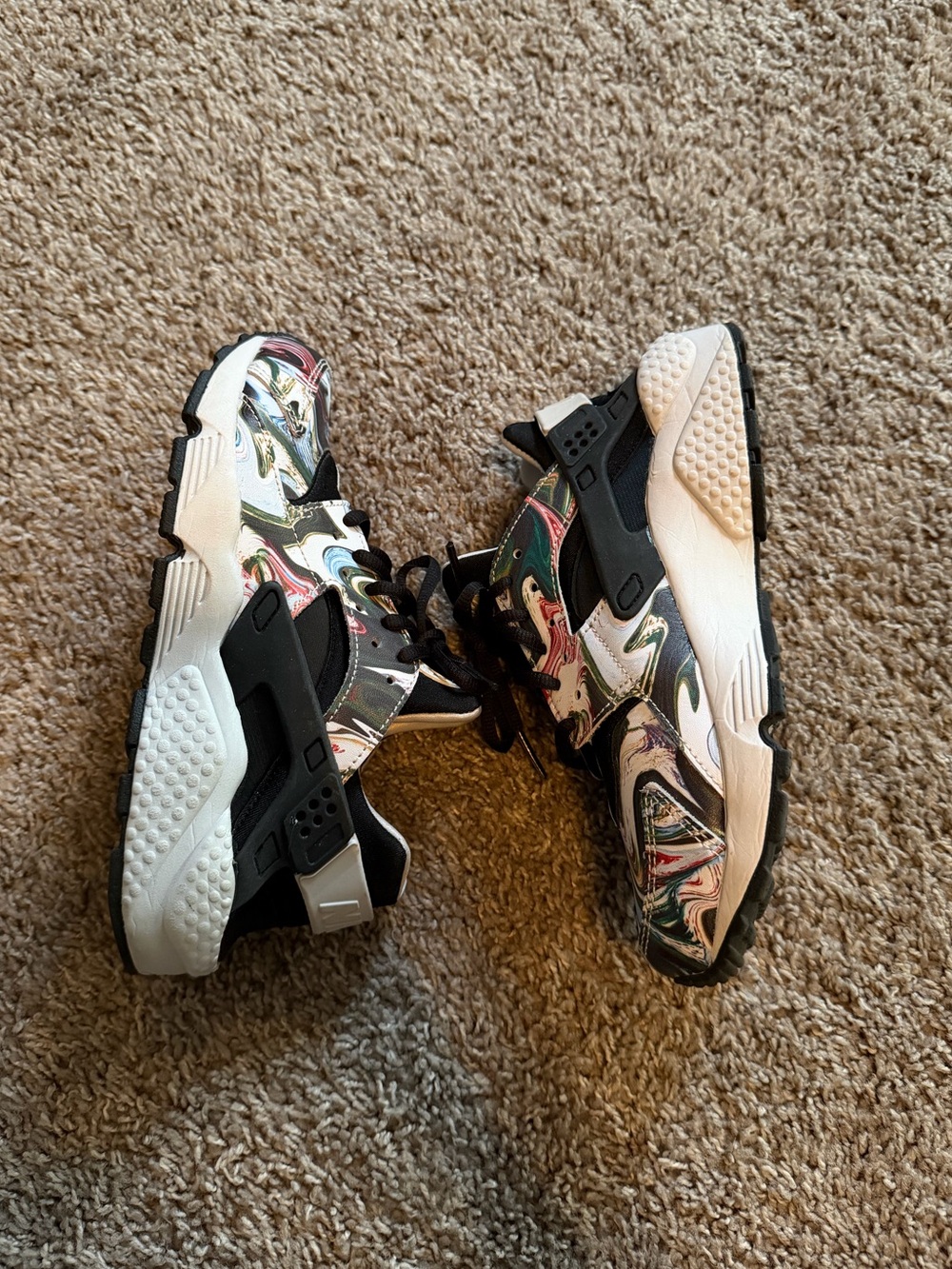 Nike Hurrache Marble Print Sneakers - Black & Multicolor